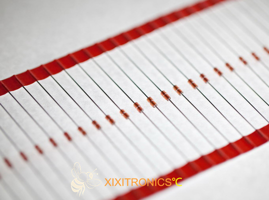 Termistor encapsulado axial do vidro chumbado NTC para a direção ajudada poder MF58 100K 3950 séries